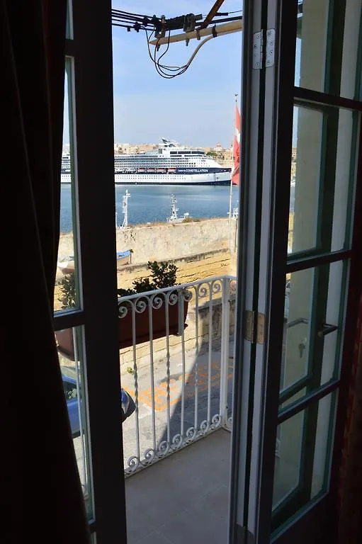 55 Senglea Apartment