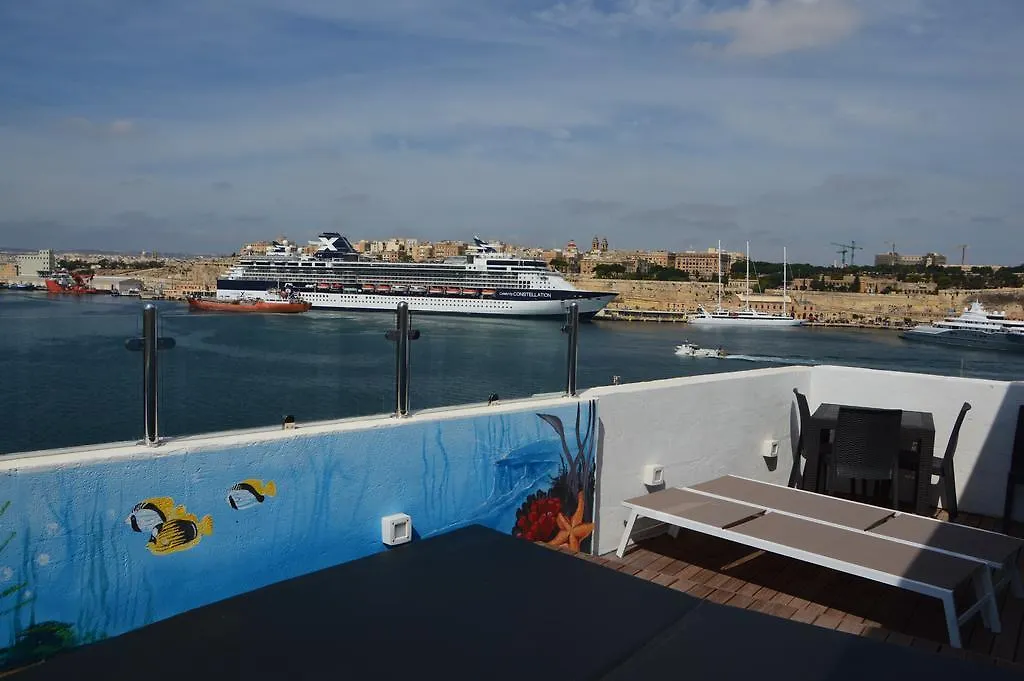 55 Senglea Apartment
