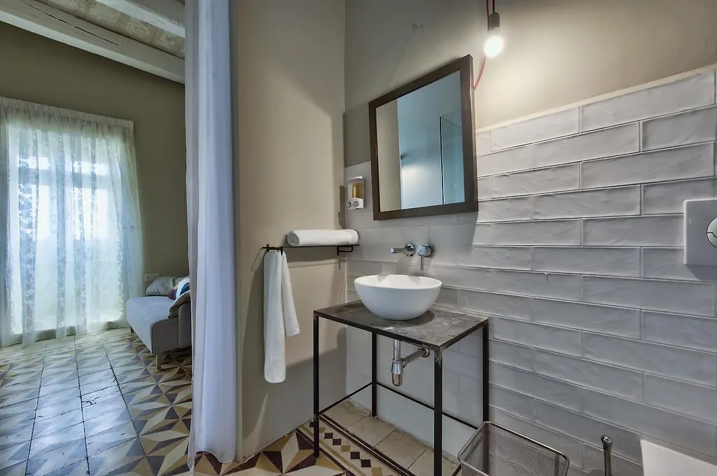 55 Senglea Apartment 0*,