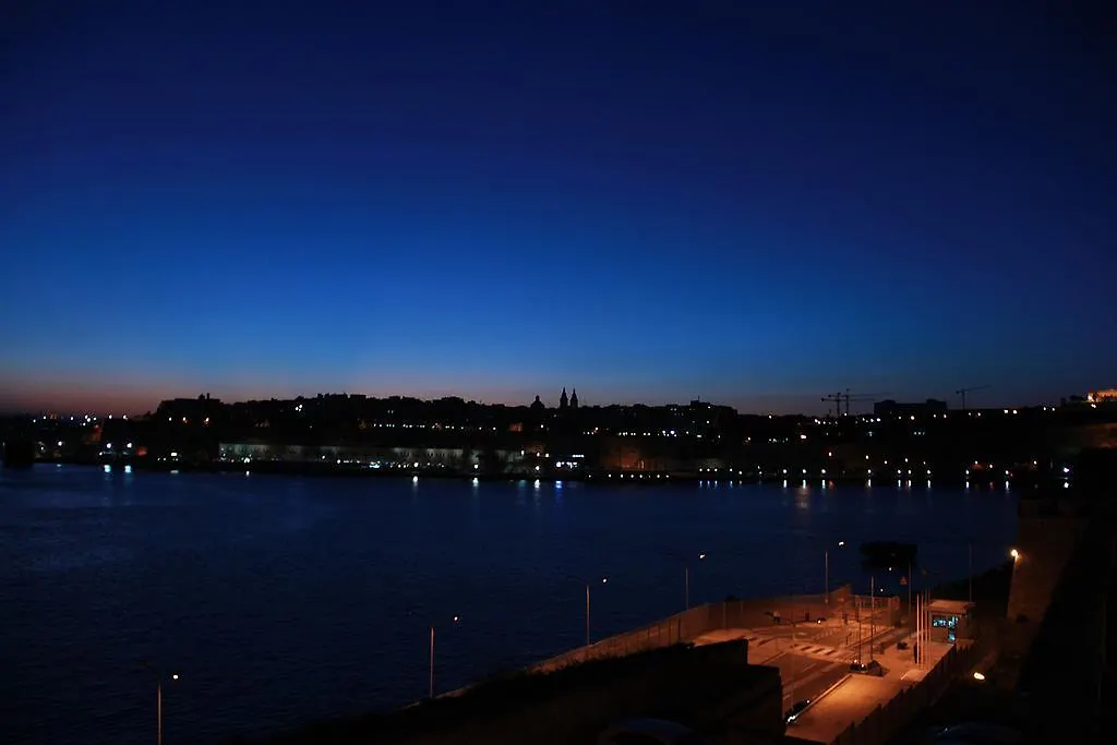 55 Senglea Apartment 0*,  Malta